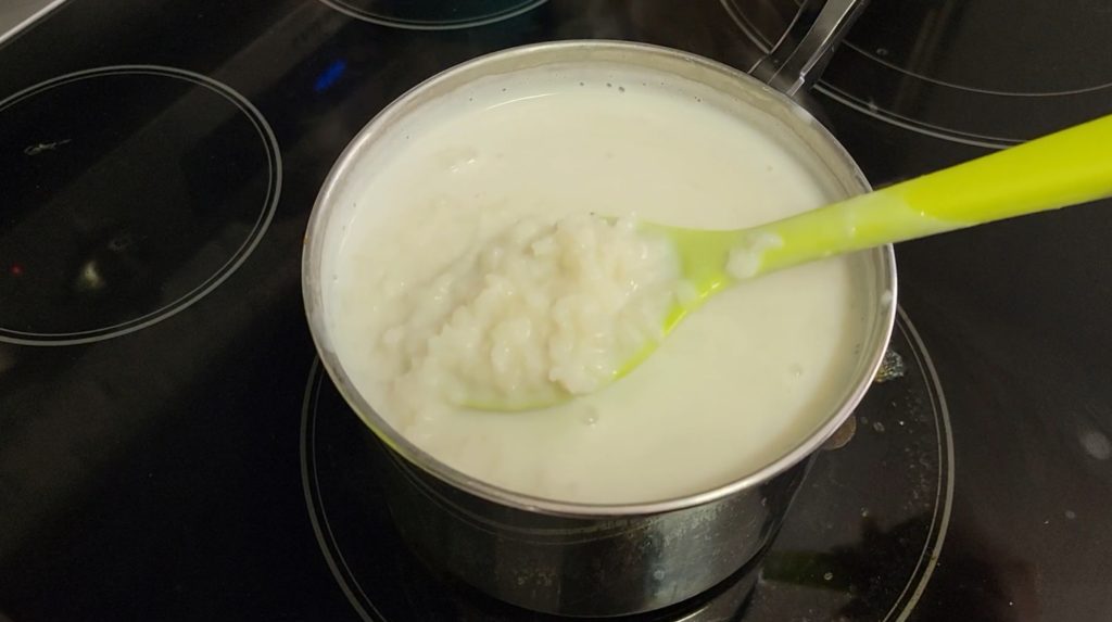 To make Nicaraguan Arroz con Leche use whole milk for maximum creaminess.